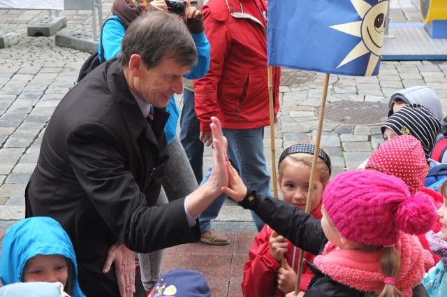 Ryszard Zembaczyński zaskoczył maluchy.