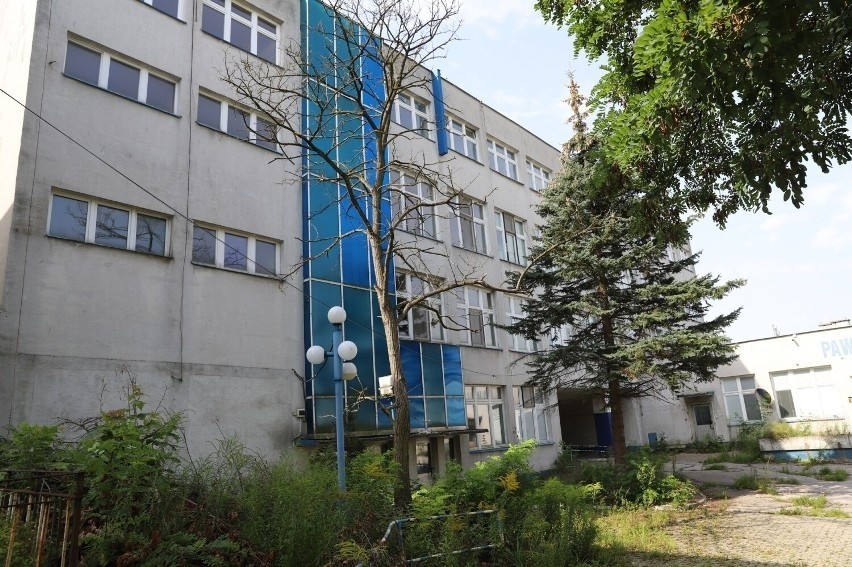 Znika prawdziwa legenda! Budynek po szpitaliku dziecięcym przy ulicy Langiewicza w Kielcach zostanie wyburzony. Zobaczcie film i zdjęcia