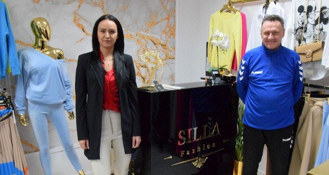 Znany trener Waldemar Szpiega z córką Sylwią w butiku  Silla Fashion