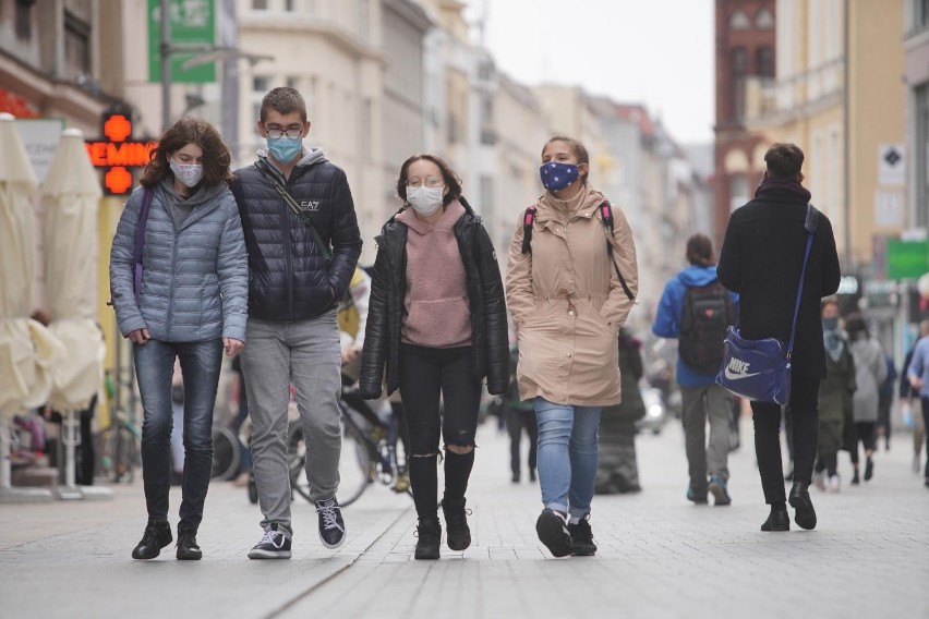 - To, co widzimy pozwala nam myśleć, że powoli epidemia...