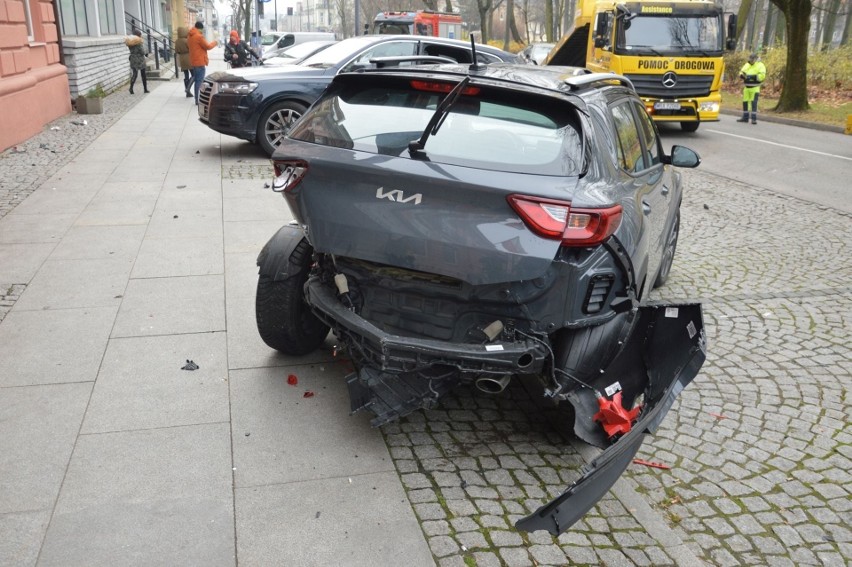 Pijany kierowca przy Hotelu Europejskim w Radomiu staranował dziesięć aut. Znany przedsiębiorca usłyszał wyrok