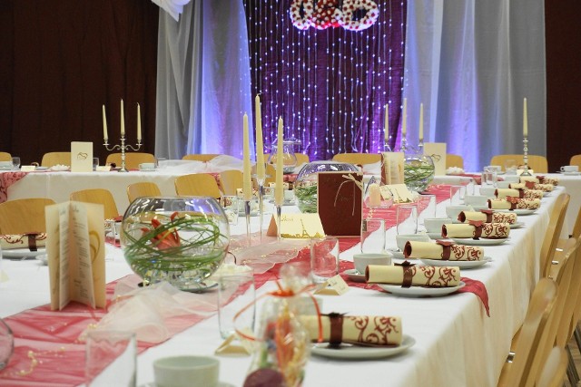 Dekoracja sali weselnej to ważny element uroczystości weselnych. To jeden z elementów, który ma wpływ na udane wesele.