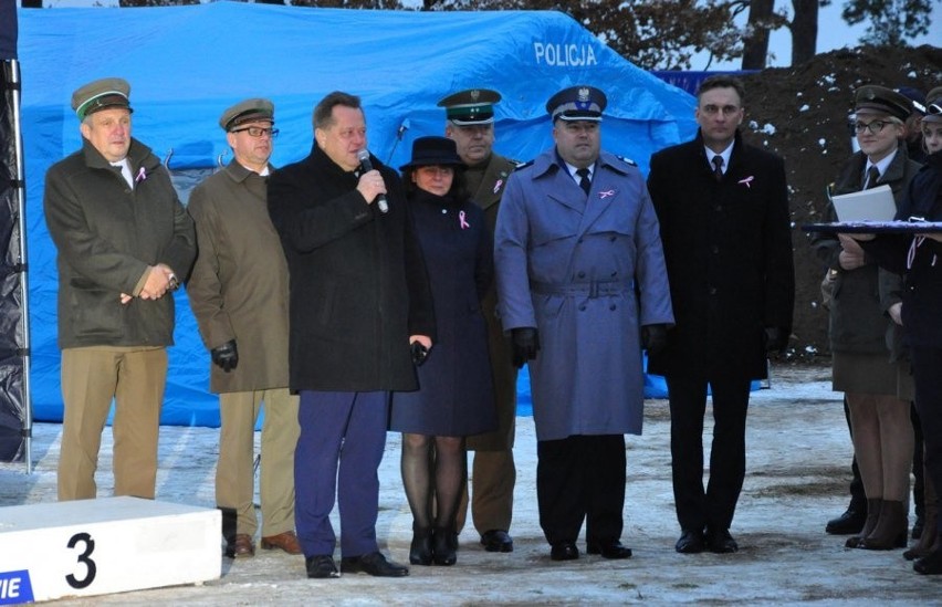 Konfetti dla ministra zrzucono z helikoptera straży granicznej. Komendant główny SG żąda wyjaśnień 