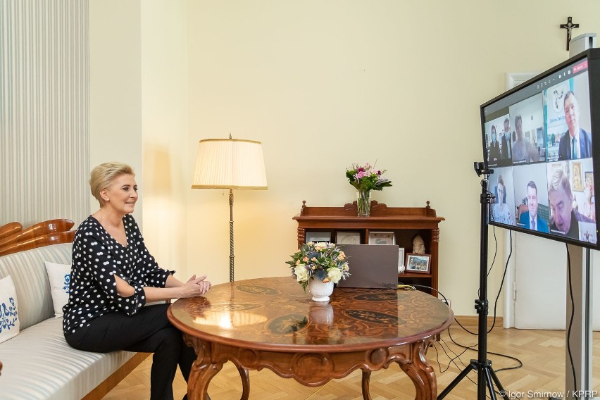 Zdalne spotkanie Małżonki Prezydenta Agaty Kornhauser-Dudy z...