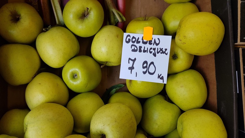 Ceny owoców w Katowicach. Ale te jabłka są drogie!...