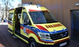 Szpital w Oświęcimiu wzbogacił się o nowy ambulans dla pogotowia ratunkowego. Pojazd trafi do zespołu ratowniczego w Zatorze. Zdjęcia