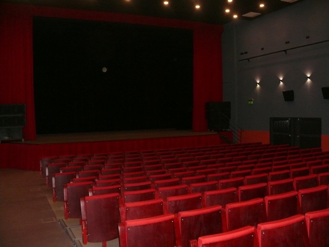W wyremontowanej sali grójeckiego kina są między innymi nowe, wygodniejsze fotele.