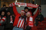 Cracovia. Zimno było niestraszne fanom "Pasom", gorąco wspierali zespół w meczu z Rakowem Częstochowa
