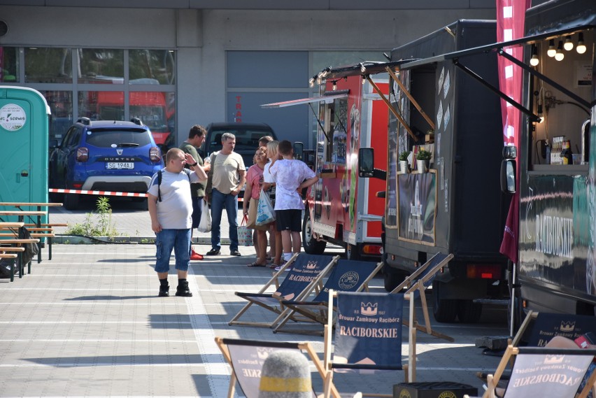 Pierwszy Zlot Food Trucków pod MAX-em w Chrzanowie