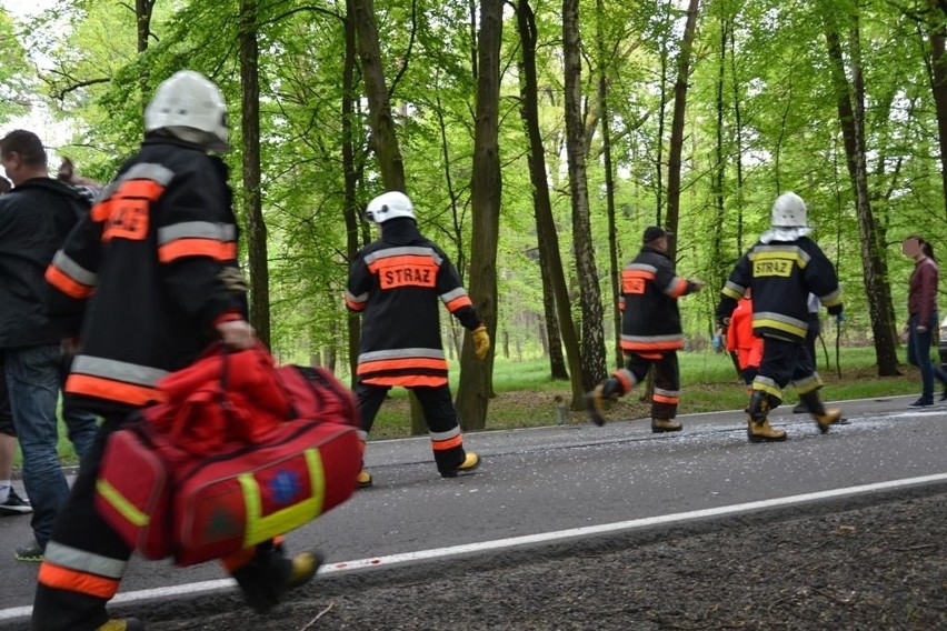 Wypadek w Jankowicach: Zderzenie bmw z mercedesem. W wypadku...