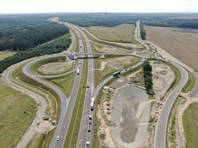 Najnowsze zdjęcia z budowy brakującego odcinka drogi ekspresowej S3 pod Polkowicami