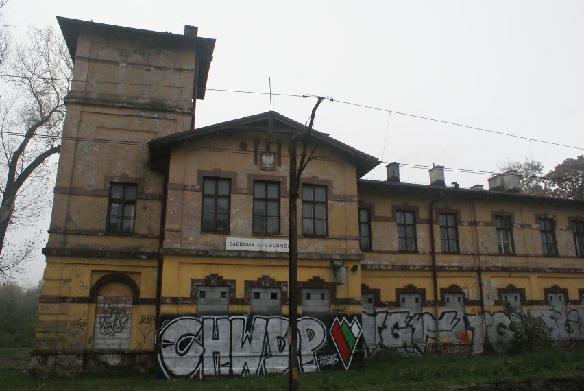 Tak dziś wygląda nieczynny dworzec w Dąbrowie Górniczej...