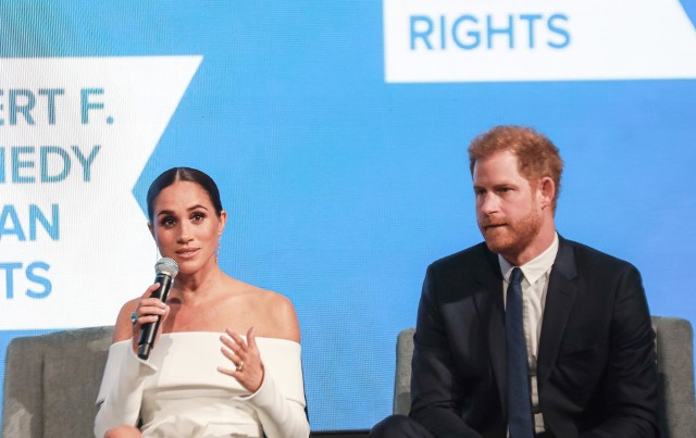 Meghan Markle zostanie w USA w czasie koronacji króla Karola III. Jakie ma plany?