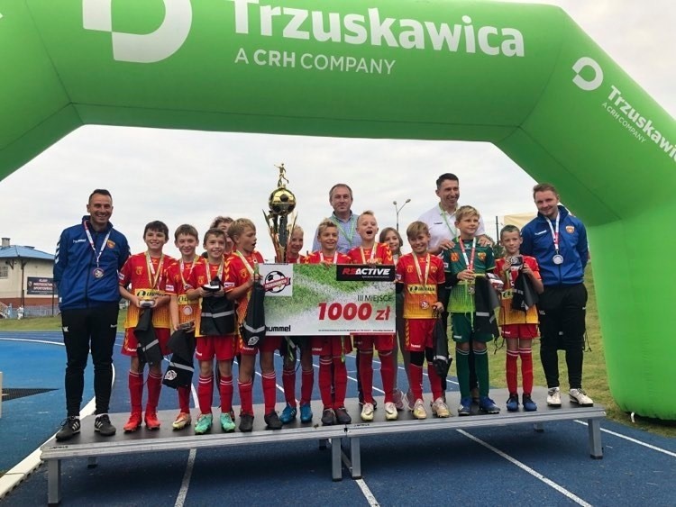 KKP Korona na trzecim miejscu w międzynarodowym turnieju Trzuskawica Cup w Nowinach [DUŻO ZDJĘĆ]