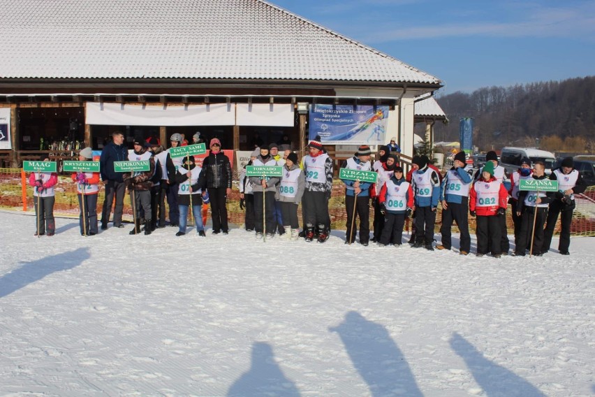 Świętokrzyski Mityng Narciarstwa Alpejskiego Olimpiad Specjalnych w Bałtowie. Zawodnicy siedmiu regionalnych klubów wzięli udział w zawodach