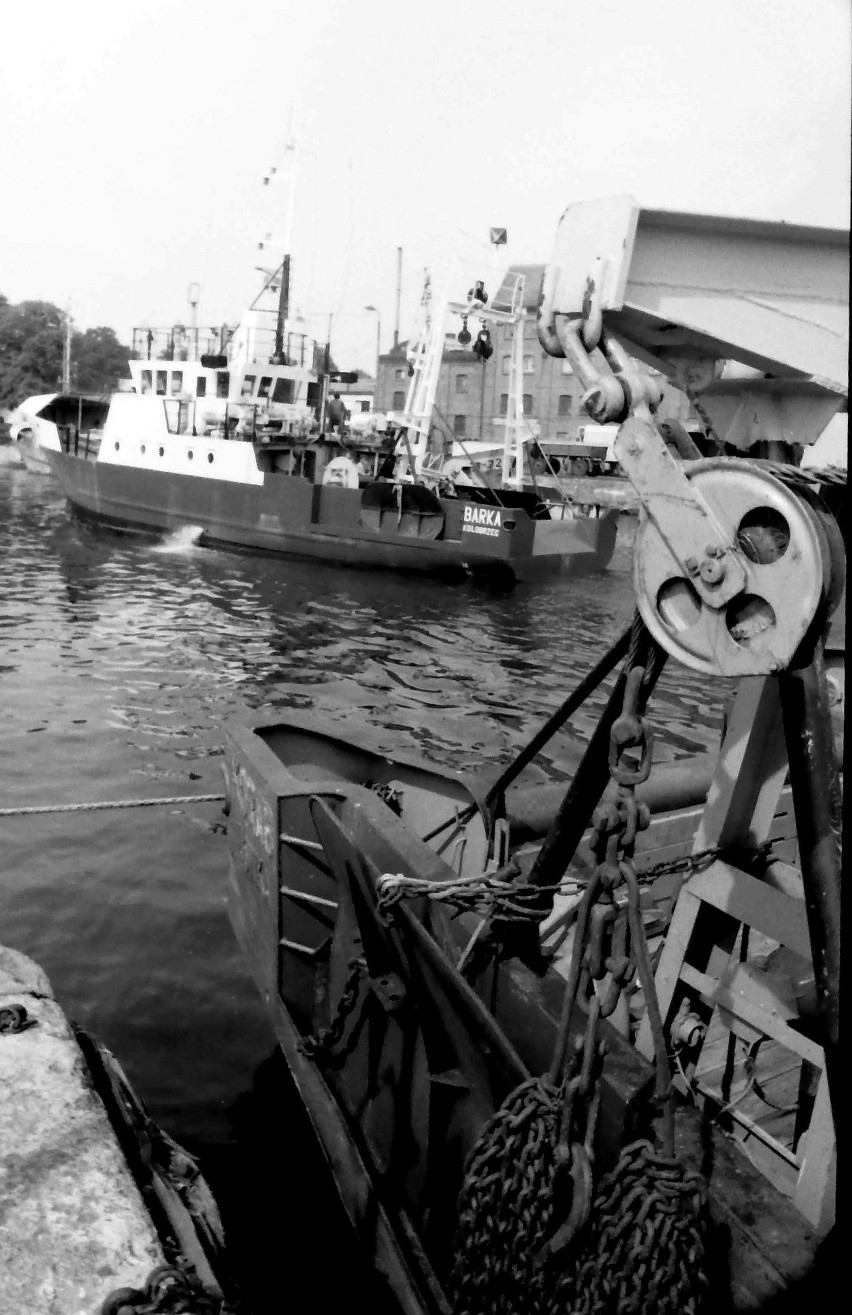 Trawler rybacki zbudowany w usteckiej stoczni dla „Barki”...