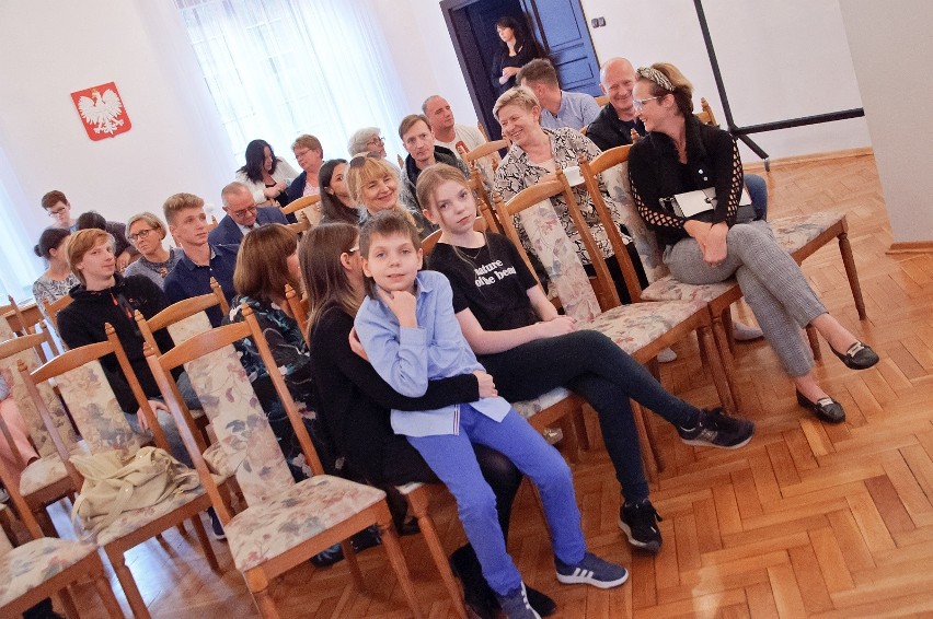 Marcin Suchoparski, ratownik medyczny, autor książki "Zrozumieć autyzm" był gościem brodnickiej książnicy