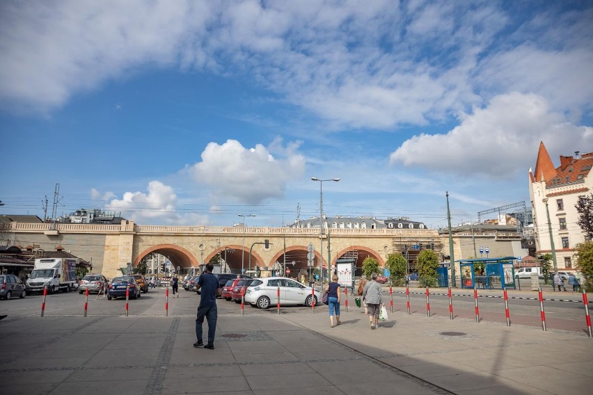Kraków. Dopieszczają wiadukt pod Halą Targową. Zmiany od września