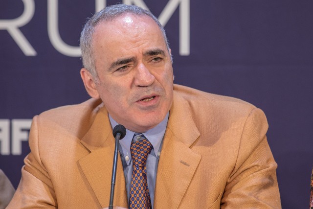 Garii Kasparow: Ukraina nie należy do Putina, przestańcie traktować ją w ten sposób