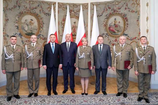 W Warszawie odbyły się dzisiaj centralne obchody Święta Straży Granicznej, podczas którym prezydent Andrzej Duda wręczał nominacje generalskie.