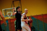 2 liga koszykarzy: MKS Otmuchów - KK Oleśnica 48:68