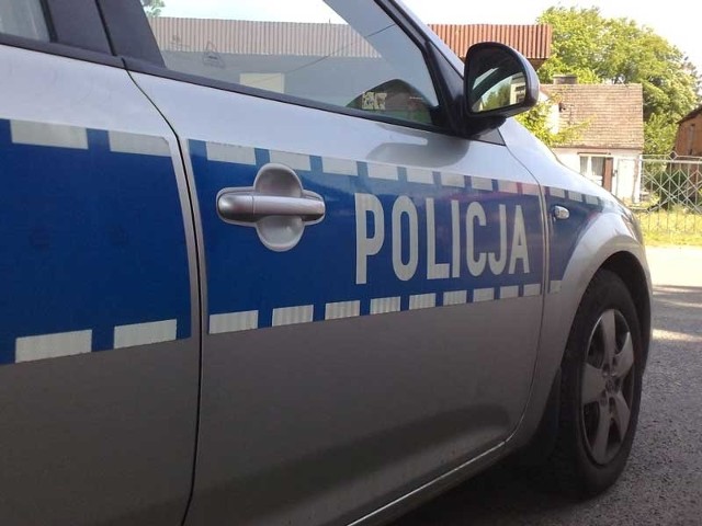 Komenda Powiatowa Policji w Kołobrzegu poszukuje świadków wypadku z 5 sierpnia. Doszło do niego o godz. 15.20 na drodze wojewódzkiej nr 162, między Kołobrzegiem a Gościnem, w miejscowości Kopydłówko.