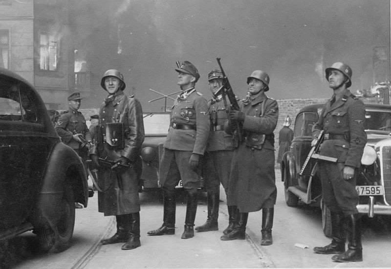 Dowódcy wojsk hitlerowskich w getcie: generał SS Jürgen...