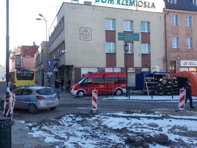 Ewakuacja mieszkańców kamienicy w Starogardzie Gdańskim, 26.02.2018 r.