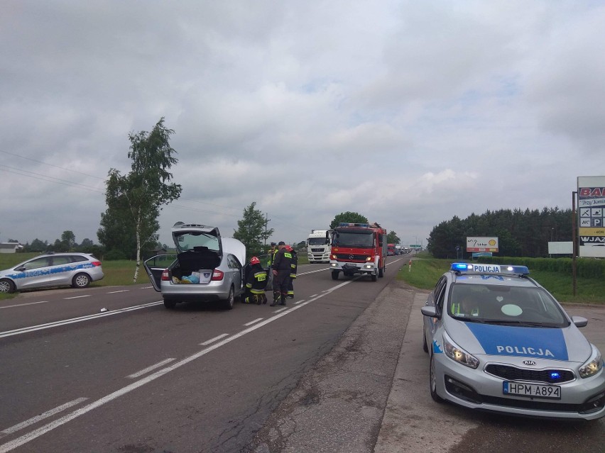 Wypadek na DK8. Przed Augustowem zderzyły się trzy samochody. Cztery osoby ranne [ZDJĘCIA]