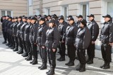 Wielkopolska policja z 37 nowymi funkcjonariuszami. Uroczyste ślubowanie w KWP Poznań [ZDJĘCIA]