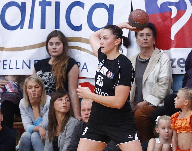 W meczu o trzecie miejsce w Pucharze Polski Pogoń pokonała Start 27:22, a Małgorzata Stasiak (na zdjęciu)zdobyła aż 10 bramek.