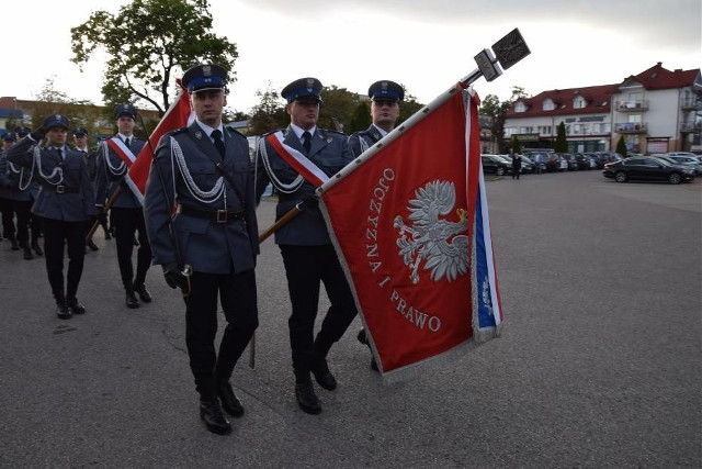Wielkie święto mundurowych. Komenda Powiatowa Policji ma swój sztandar (zdjęcia)