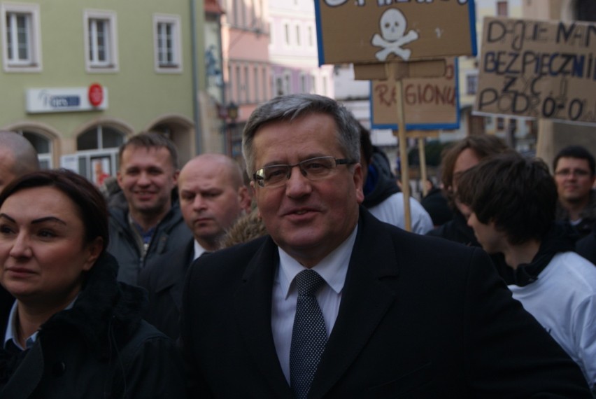 Prezydent Komorowski na Dolnym Śląsku. Spotkał się z mieszkańcami i ukraińskimi żołnierzami (ZDJĘCIA)