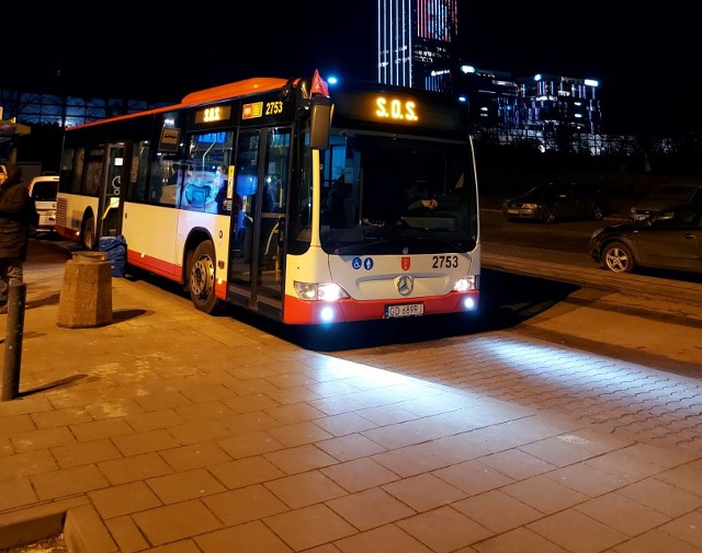 Towarzystwo Wspierania Potrzebujących „Przystań” wraz z MOPS-em w Gdańsku zorganizowało akcję "autobus SOS". Przygotowywane są ciepłe posiłki dla osób bezdomnych