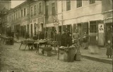 Rynek miejski w Pińczowie. Tak zmieniał się na przestrzeni XX wieku [ARCHIWALNE ZDJĘCIA]