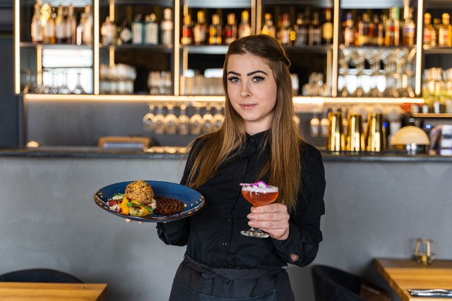 W poniedziałek, 31 stycznia ruszyła 10. edycja Festiwalu Smaku Kielce. Pysznego jedzenia przygotowywanego przez świętokrzyskich restauratorów i szefów kuchni można spróbować do piątku, 4 lutego. Sprawdziliśmy, jak wygląda festiwalowe menu w restauracji Rynek 11 Restaurant&Coctail Bar w Kielcach.