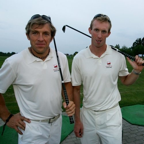 Marek Kolbowicz (z lewej) i Konrad Wasielewski grają w golfa amatorsko. W Binowie byli i tak  najbardziej utytułowanymi zawodnikami. Mają w swoim dorobku przecież medal olimpijski.