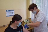 Sondaż: Coraz mniej Polaków deklaruje chęć przyjęcia szczepionki na koronawirusa