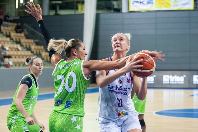 Laura Miskiniene po raz kolejny w tym sezonie zaliczyła double-double w punktach i zbiórkach