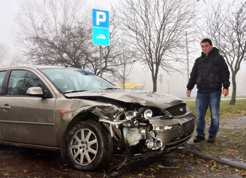 Dzielnicowi zniszczyli auta. Poszkodowany: Ten samochód ratuje mojemu dziecku życie!