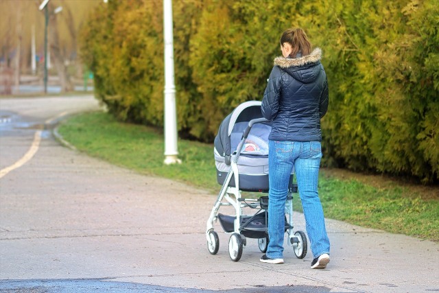 Dzieciom do 2. roku życia nie można zakładać maseczek. Trzeba je chronić inaczej