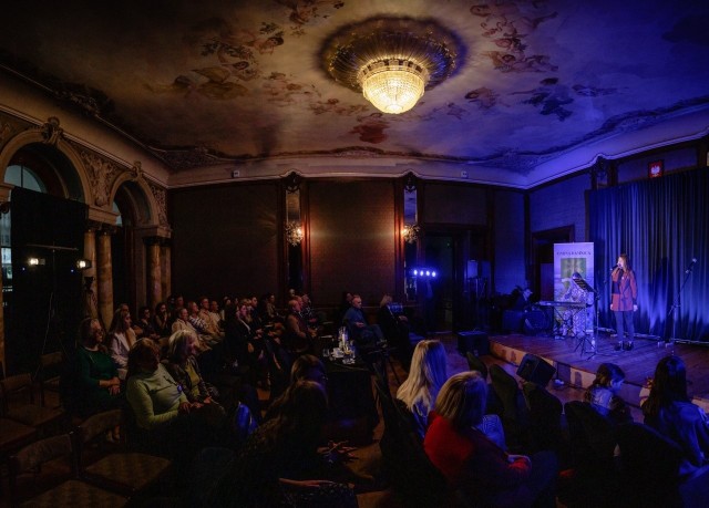 Centrum Kultury Powiatu Słupskiego organizuje przegląd poezji śpiewanej, a przed nim - warsztaty z Natalią Sikorą