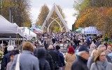 Tłumy odwiedziły największą nekropolię w Lublinie. Wszystkich Świętych na cmentarzu na Majdanku. Zdjęcia