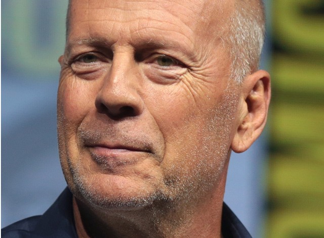 Bruce Willis cierpi na afazję