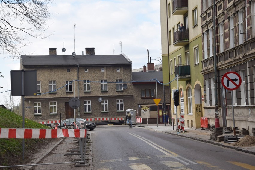 Zmiany na skrzyżowaniu w śródmieściu. Sygnalizatory zostały zakryte 