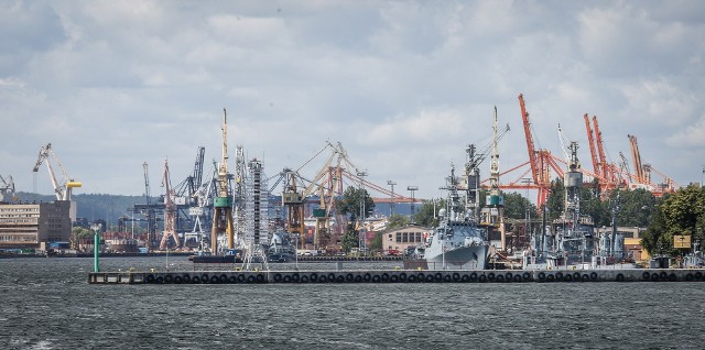 Trwają inwestycje w Porcie Gdynia. Potrzebne czasowe wstrzymanie ruchu statków.