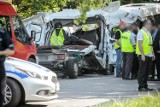 Czołowe zderzenie dwóch busów. 6 osób nie żyje, 21 rannych (ZDJĘCIA, FILM)