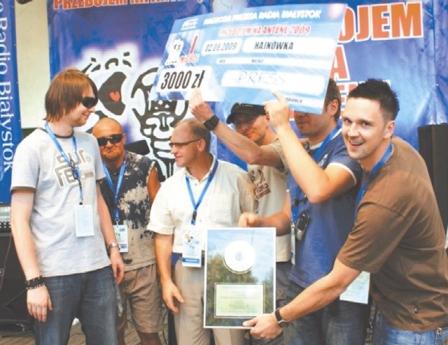 Zwycięzcą poprzedniej edycji konkursu radiowego "Przebojem na antenę" został  zespół Press (na zdjęciu) reprezentujący Radio Lublin. Za piosenkę "Wszystko warte Ciebie" muzycy otrzymali 3 tys. zł i podpisali kontrakt z wytwórnią płytową.