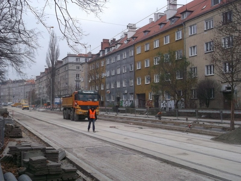 Zamkną kolejny fragment Nowowiejskiej. Będą spore utrudnienia (ZDJĘCIA)