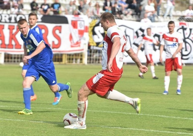 Łódzki Klub Sportowy w przedostatnim meczu rozgrywanym na starym obiekcie przy al. Unii Lubelskiej 2 pokonał Pogoń II Siedlce aż 4:1 po m.in. trzech bramkach Adama Patory. Teraz zmierzy się na wyjeździe z Bronią Radom.